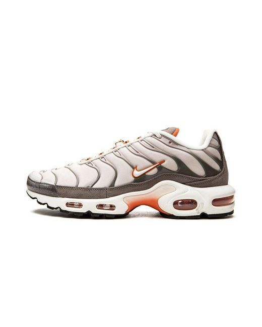 Air max plus clearance cream and black