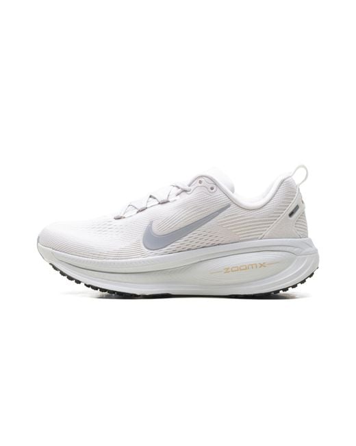 Nike White Vomero 18 "Vast Summit" Hm6804 007"