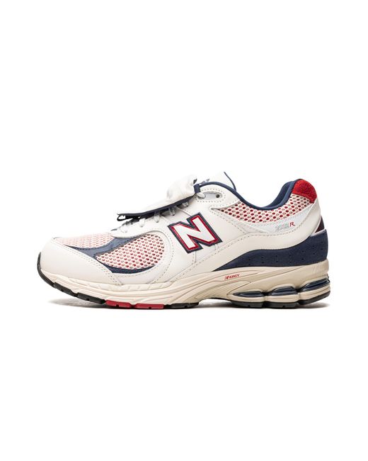 New Balance Black 2002R "Sea Salt/Team" M2002Rve" for men