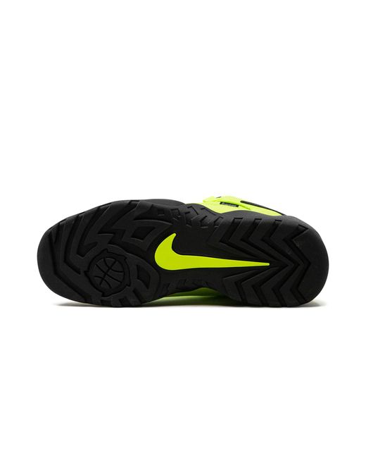 Nike Black Sb Darwin Low "supreme