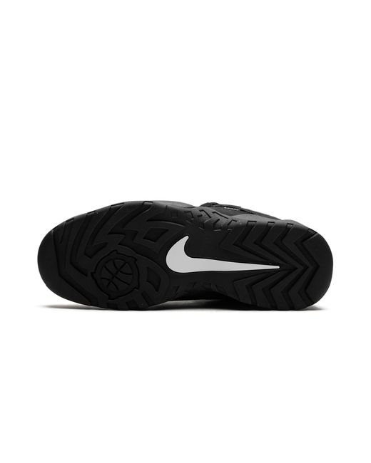 Nike Black Sb Darwin Low "Supreme for men