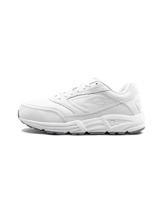 brooks white tennis shoes