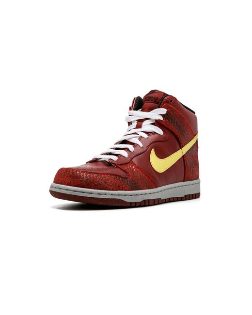 Nike Red Dunk High Premium "Eddie Cruz West" 317891 671" for men