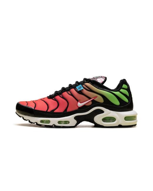 Nike Black Air Max Plus Ww "Worldwide Pack Crimson" Ck7291 001" for men
