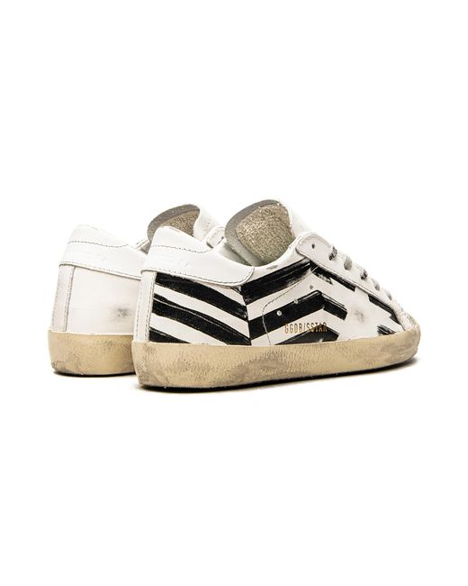 Golden Goose Deluxe Brand Black Super-Star Suede Star" Gwf00106.F003037.10220"