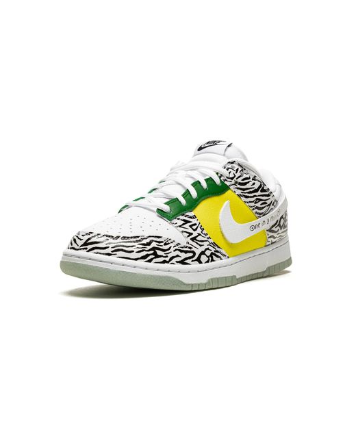 Nike Black Dunk Low "Doernbecher 2022" Dr7305 100" for men