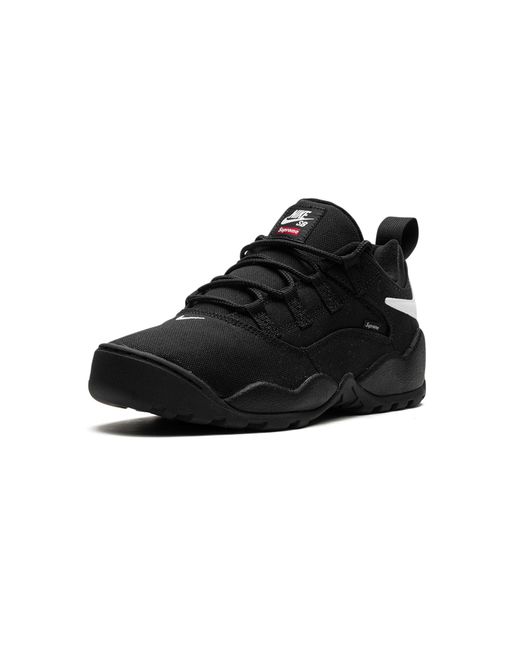 Nike Black Sb Darwin Low "Supreme for men