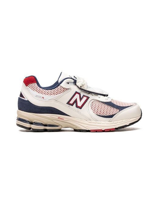 New Balance Black 2002R "Sea Salt/Team" M2002Rve" for men