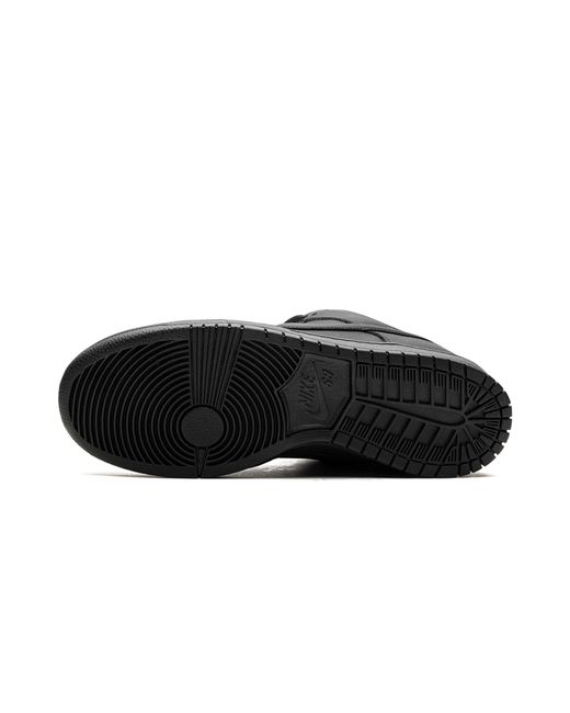Nike Black Sb Dunk "Triple" Fj1674 001" for men