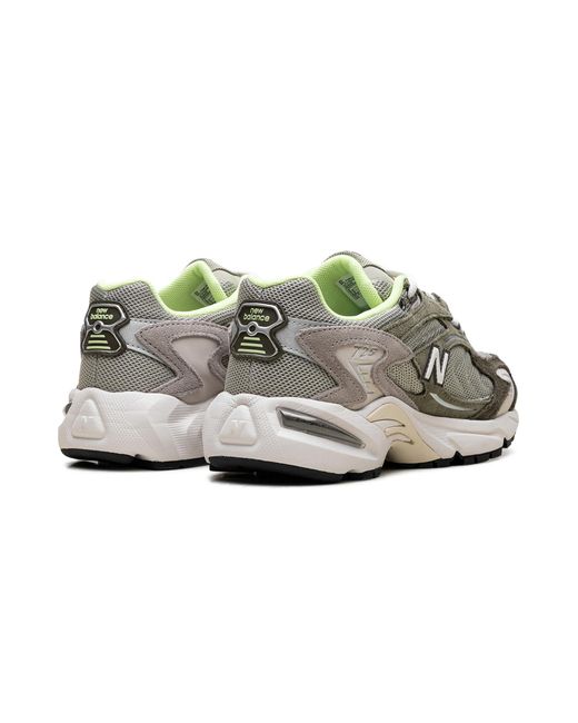 New Balance Black 725V1 "Olivine Dark Moss" Ml725Ue" for men