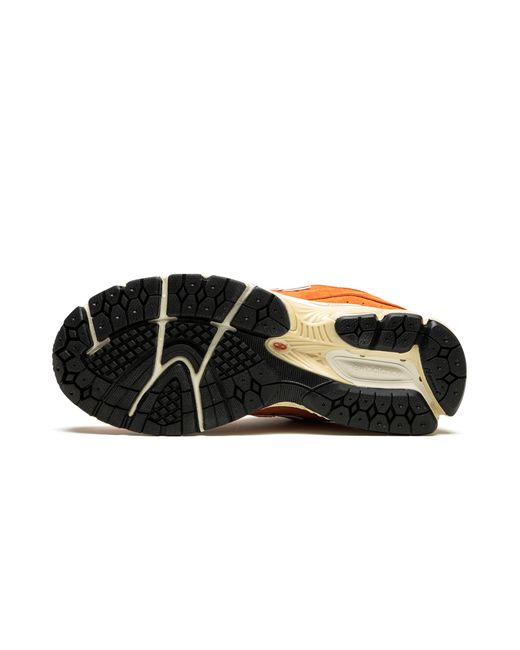 New Balance Orange M2002 "Burnt" M2002Rcb" for men