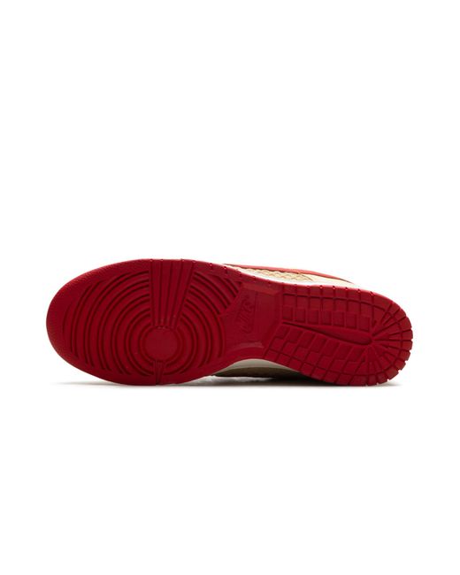 Nike Black Dunk Low "Strawberry Waffle" Hj9100 294" for men
