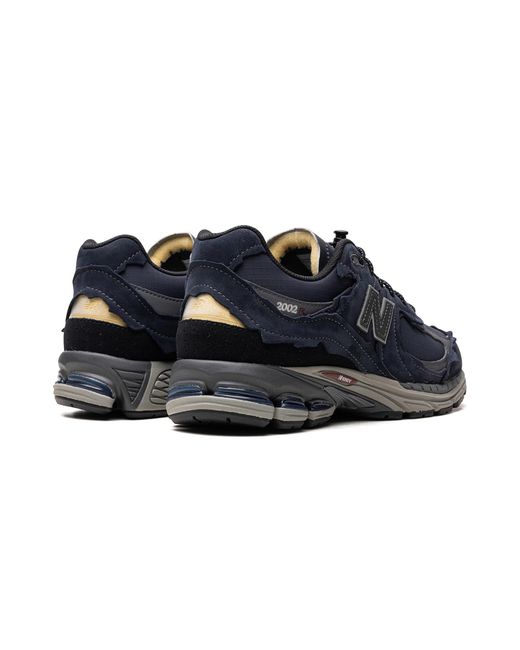 New Balance Black 2002R "Protection Pack for men