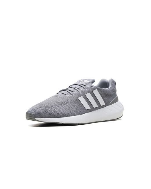 Adidas Black Swift Run 22 Gz3495" for men