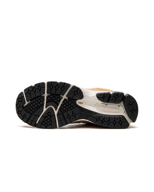 New Balance Black 2002R "Sweet Caramel" M2002Rhm" for men