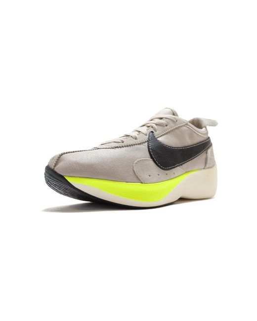 Nike Black Moon Racer "String" Aq4121 200" for men
