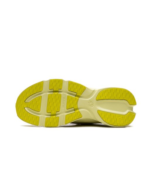 On Shoes Yellow Cloudsolo "Loewe