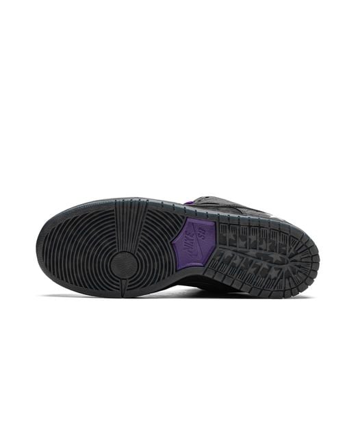 Nike Black Sb Dunk Low "Familia First Avenue" Dj1159 001" for men