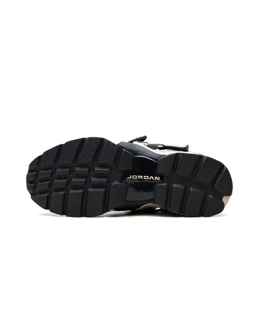 Nike Black Trunner Lx "Light Orewood" Hq2164 102"