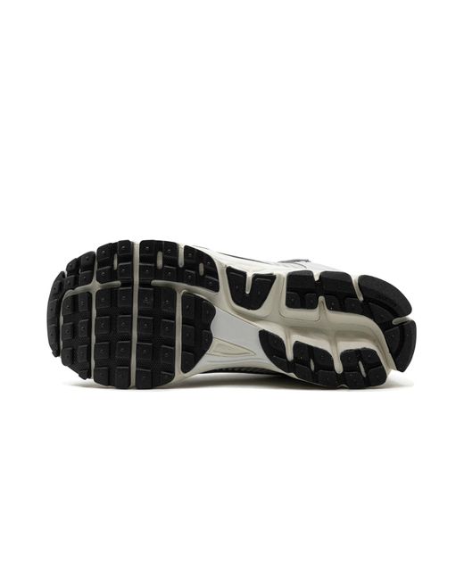 Nike Black Zoom Vomero 5 "chrome" Shoes for men
