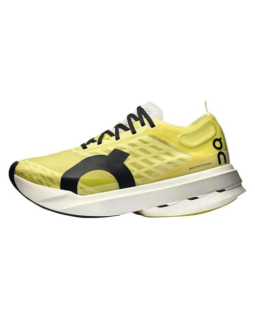 On Shoes White Cloudboom Strike "Limelight Wolf" 3We30473331"
