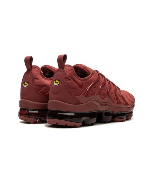 Vapormax hot sale plus maroon