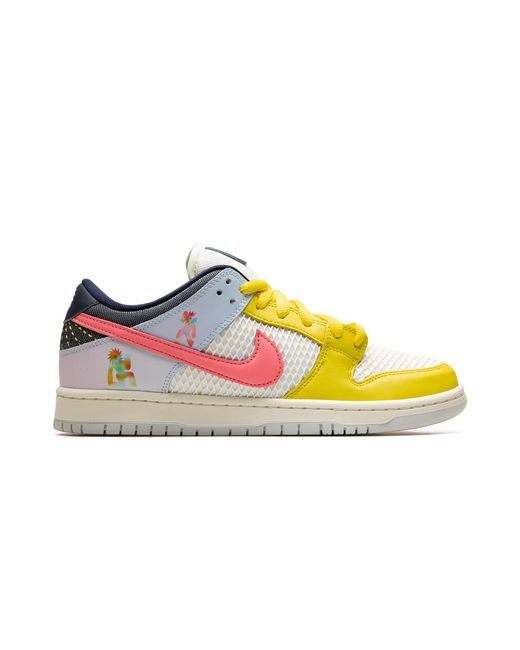 Nike Black Sb Dunk Low "Be True" Dx5933 900" for men