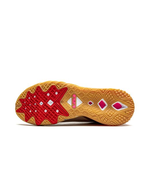 Nike Black Lebron 18 Low "wile E. Coyote Vs Roadrunner" Shoes for men