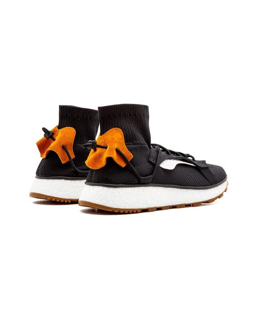 Adidas Black Aw Run Cm7825" for men