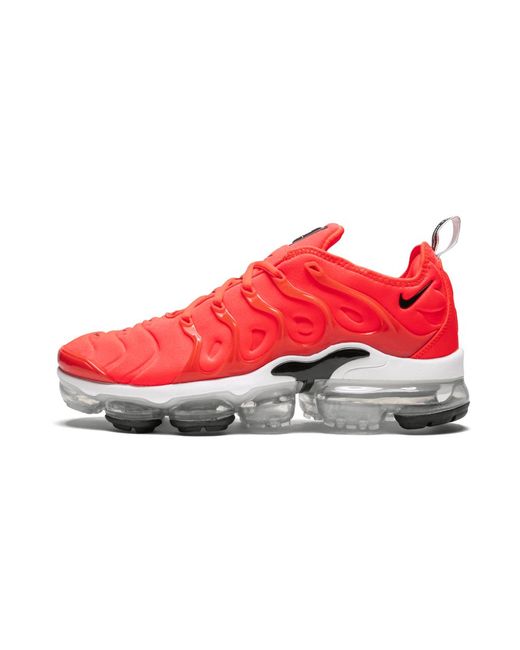 nike red and white vapormax