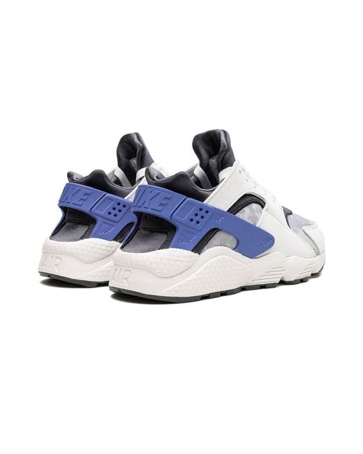 Black and best sale blue nike huaraches
