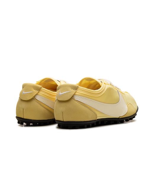 Nike Black Moon Shoe "Soft" Iw0955 700"