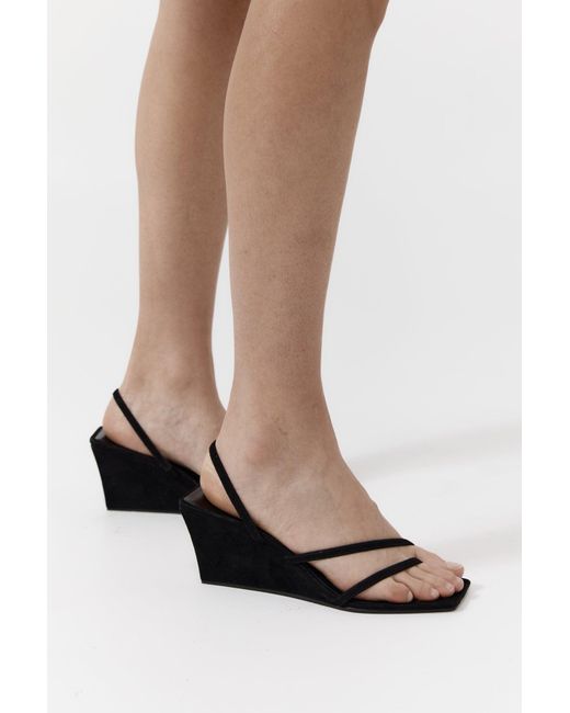 St. Agni Black Spiral Wedge