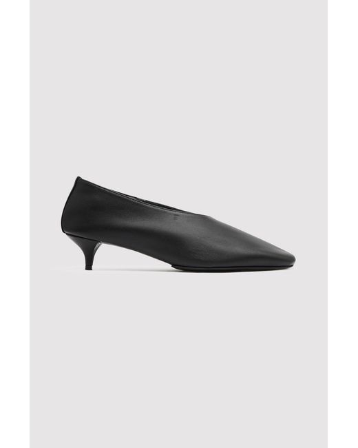 St. Agni Black Soft Glove Heel