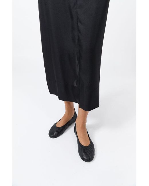St. Agni Black Minimal Perforated Ballet Flat