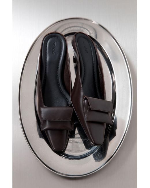 St. Agni Brown Petit Pouch Heel