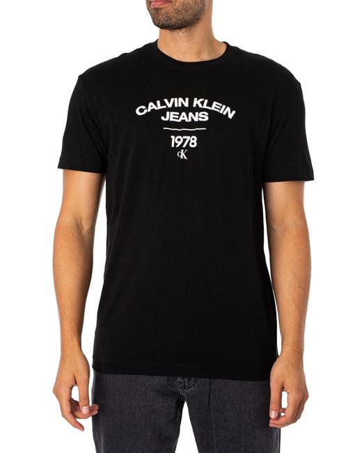 Calvin Klein Varsity Curve Logo T-shirt in Black for Men