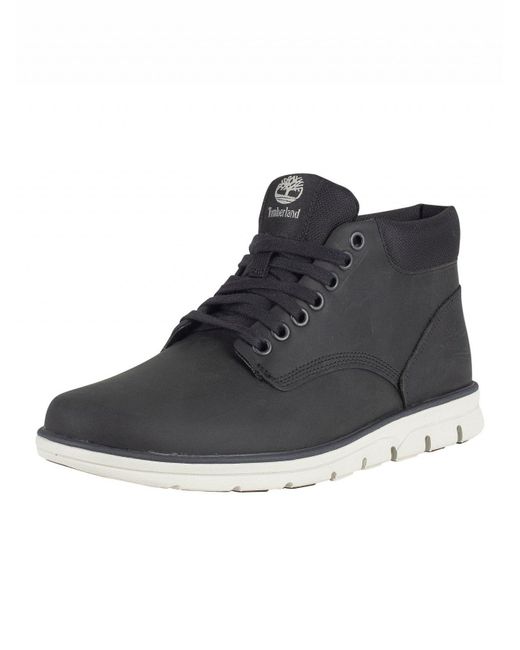 Bradstreet leather chukka for men in store dark grey