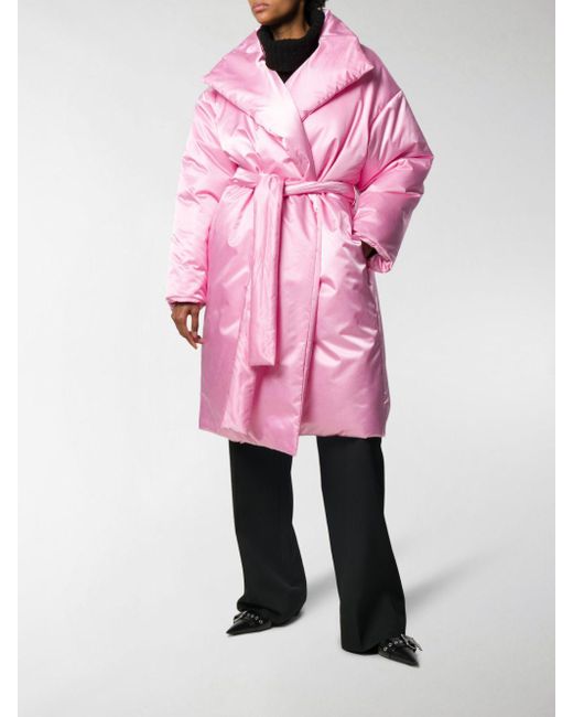 Balenciaga Oversized Puffer Coat in Pink - Lyst