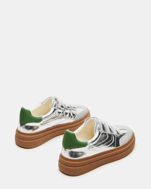 Steve Madden White Dash