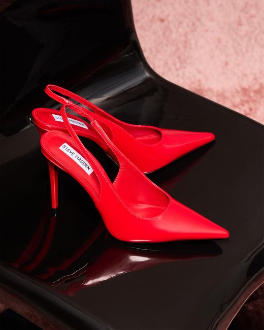 Steve Madden Red Reyes