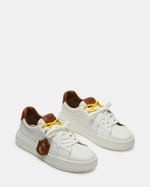 Steve Madden White Marvin