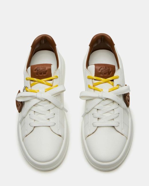 Steve Madden White Marvin