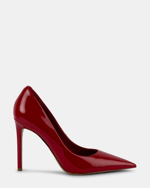 Steve Madden Red Thrive