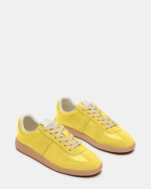 Steve Madden Yellow Dixin