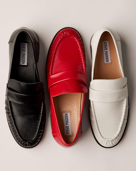 Steve Madden Red Ridley
