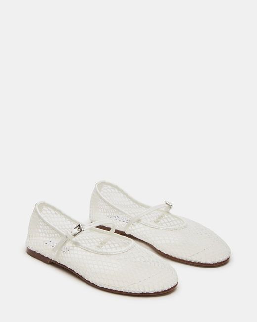 Steve Madden White Mags