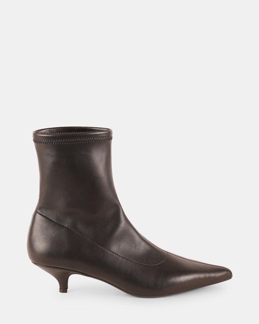 Steve Madden Brown Edgee