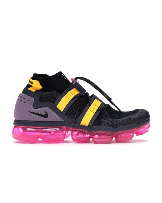 pink vapormax mens