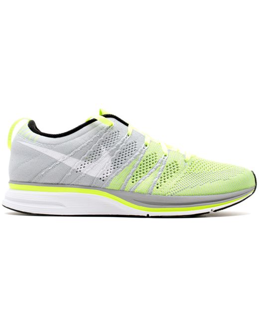 flyknit trainer volt